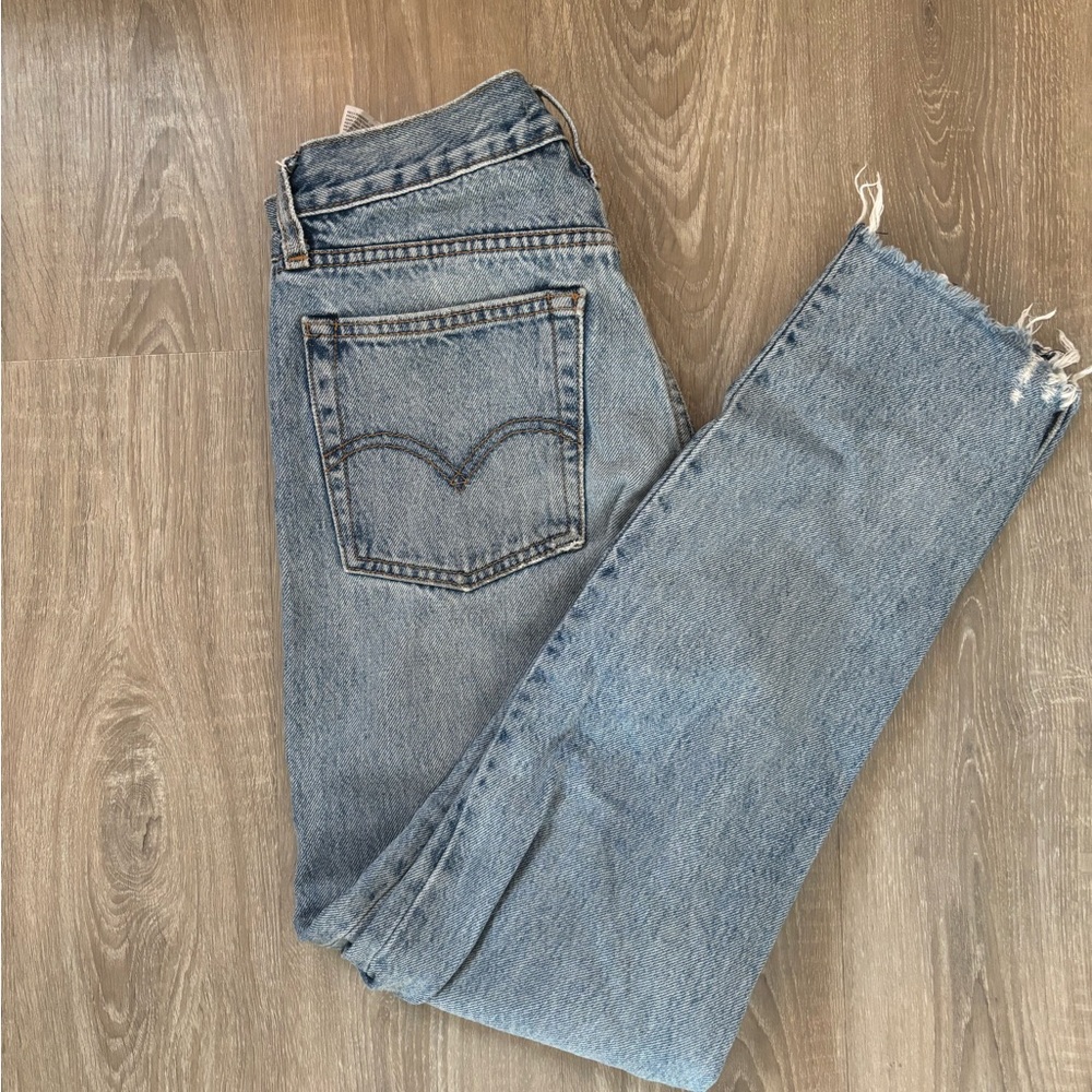 Levi's wedgie fit jeans